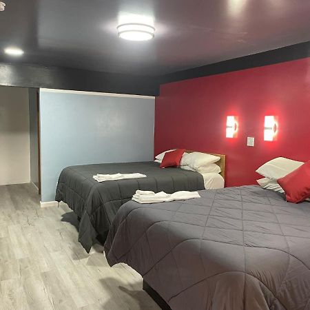 Pine Valley Motel Spruce Pine Екстериор снимка