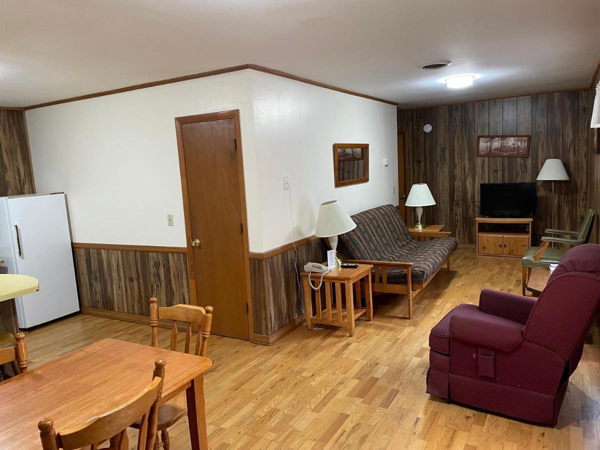 Pine Valley Motel Spruce Pine Екстериор снимка