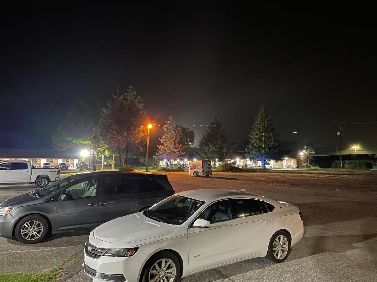 Pine Valley Motel Spruce Pine Екстериор снимка