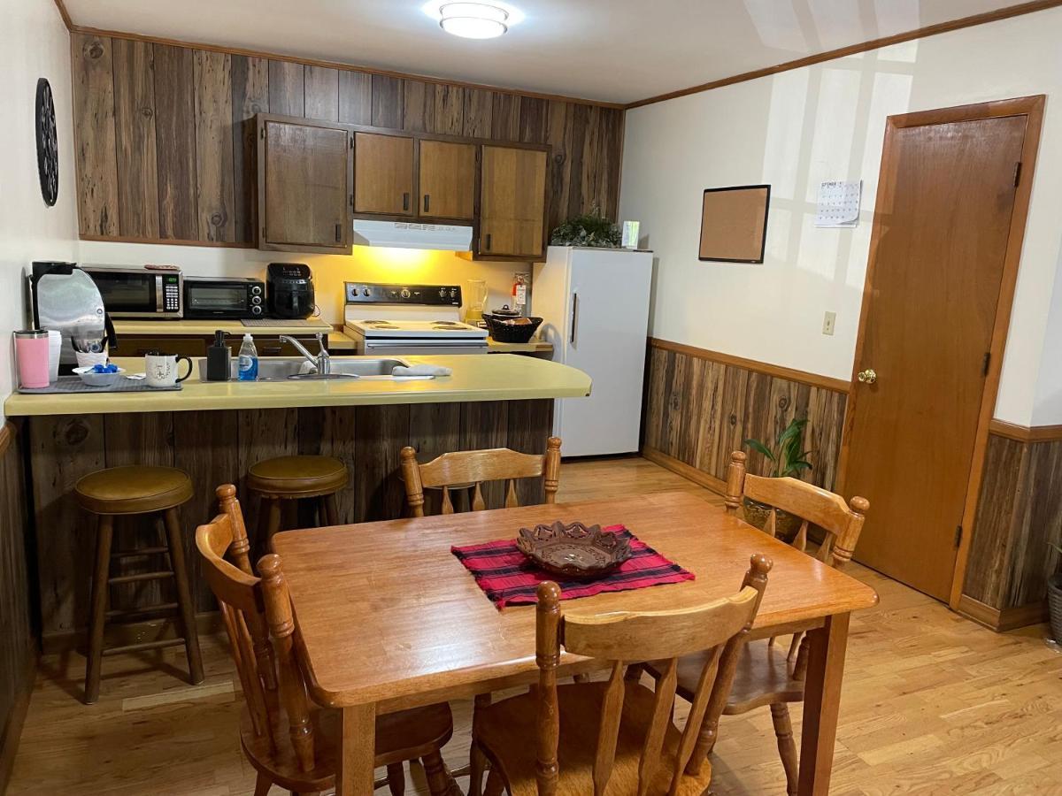 Pine Valley Motel Spruce Pine Екстериор снимка