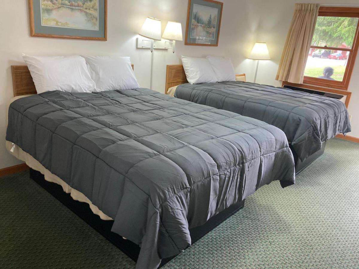 Pine Valley Motel Spruce Pine Екстериор снимка