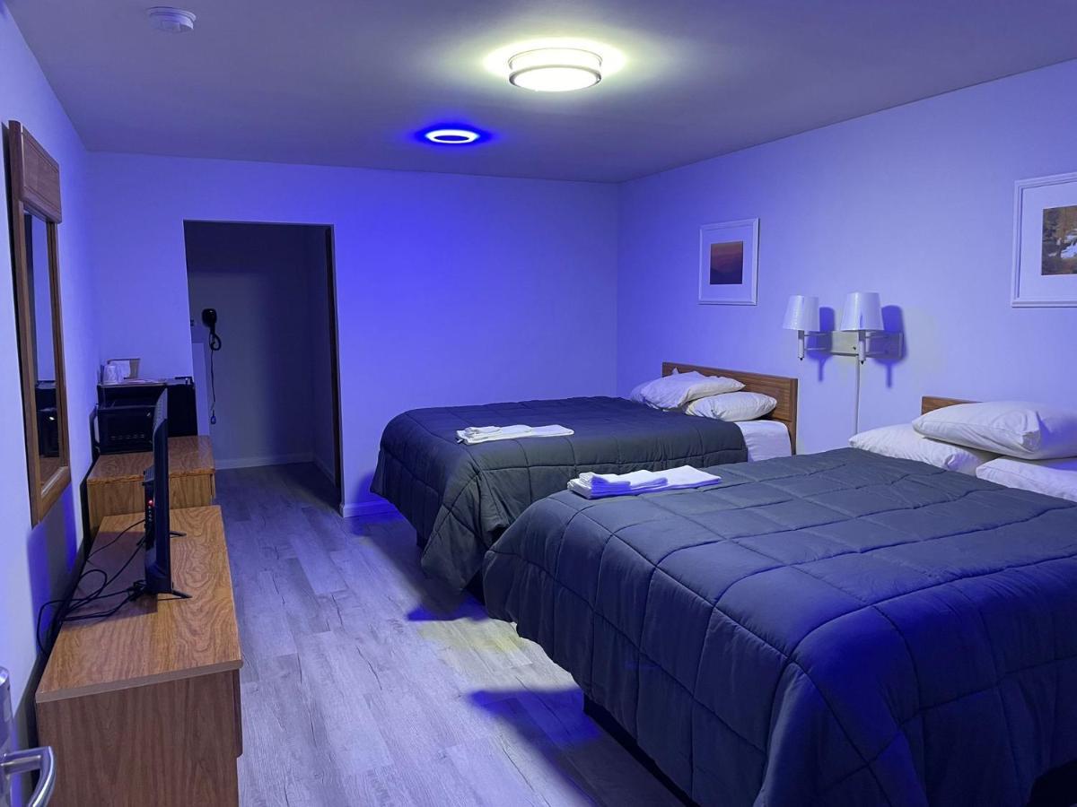 Pine Valley Motel Spruce Pine Екстериор снимка