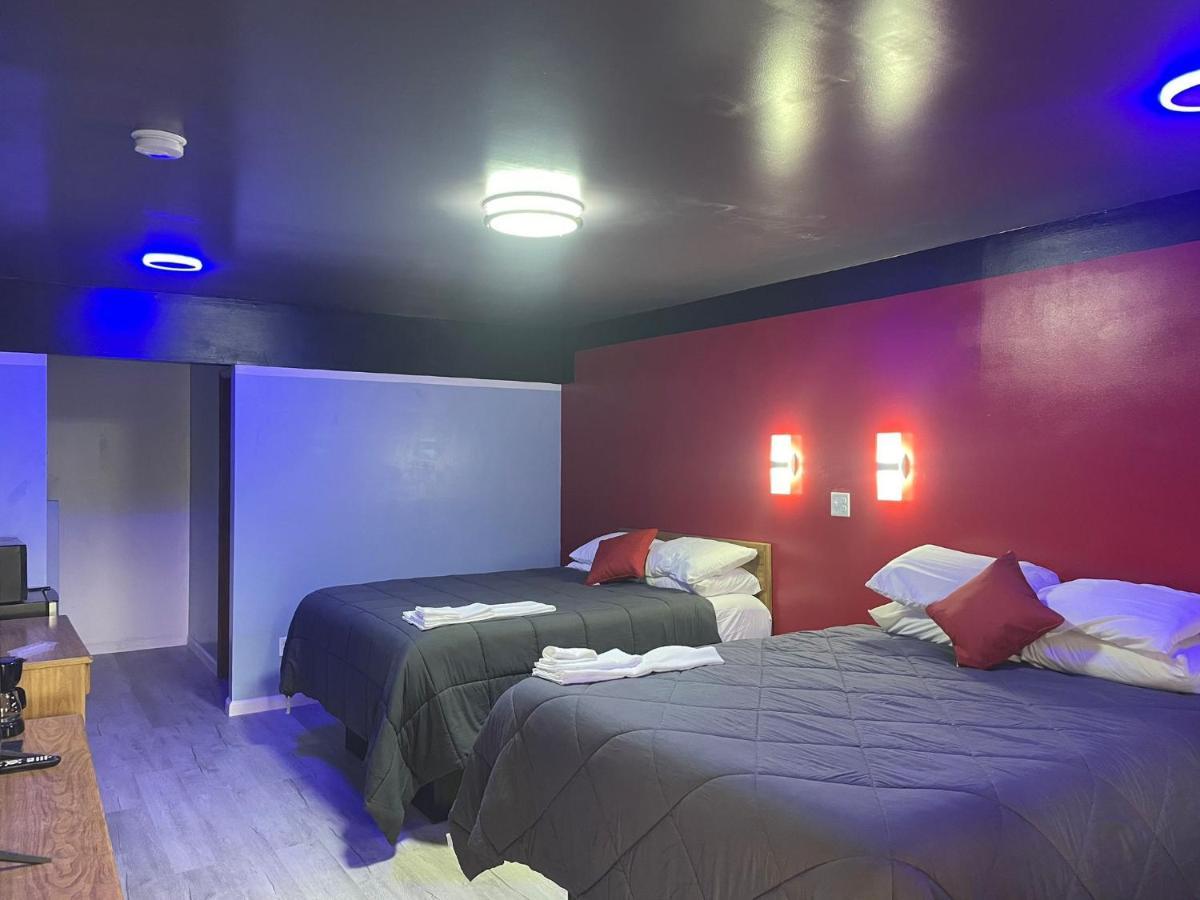Pine Valley Motel Spruce Pine Екстериор снимка
