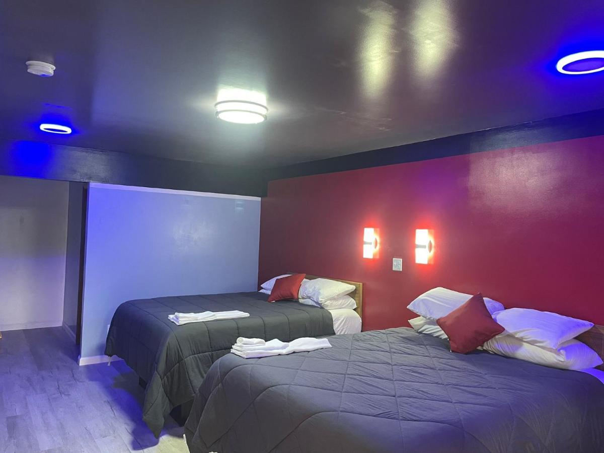 Pine Valley Motel Spruce Pine Екстериор снимка